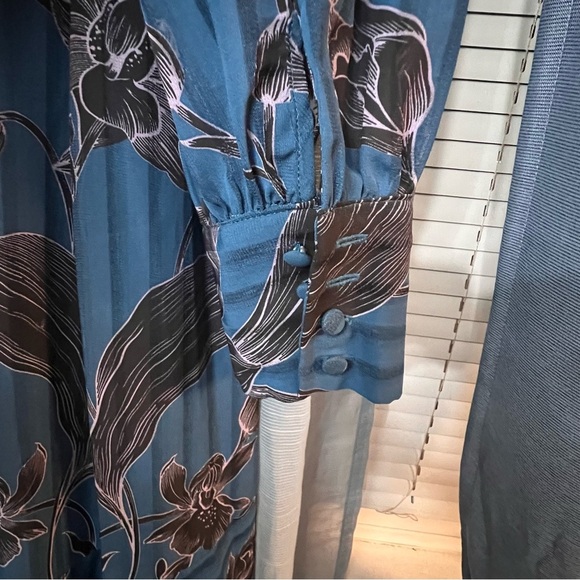 Taylor V-neck long sleeve tie waist floral burnout chiffon dress : Size :10 - Picture 5 of 5